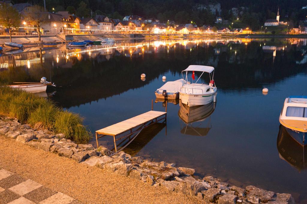 Hotel De La Truite & Spa Le Petit Nautilus Le Pont Eksteriør billede